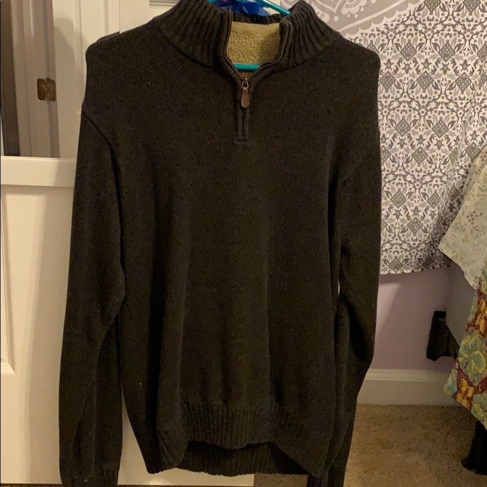 IZOD sweatshirt